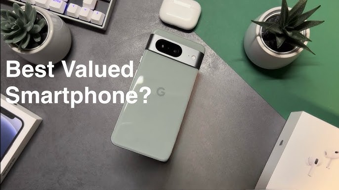 Small phone review: Google Pixel 8 long term user review by Hardware Canucks